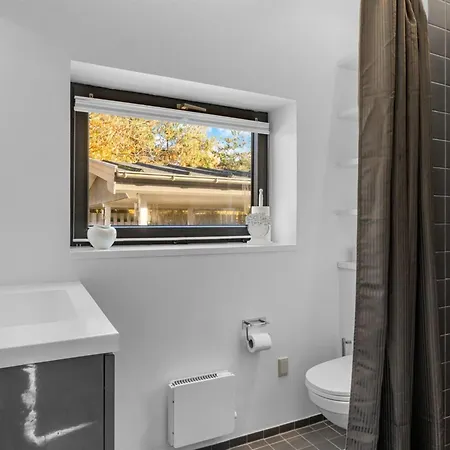 Sigbrit - 100m From The Sea By Interhome Tranekær