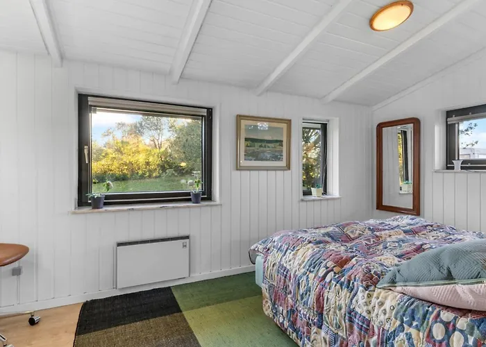 Sigbrit - 100m From The Sea By Interhome Tranekær